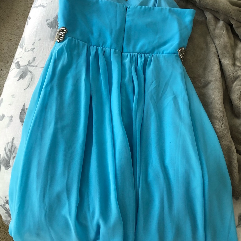 Prom dress - Picture 2 of 3
